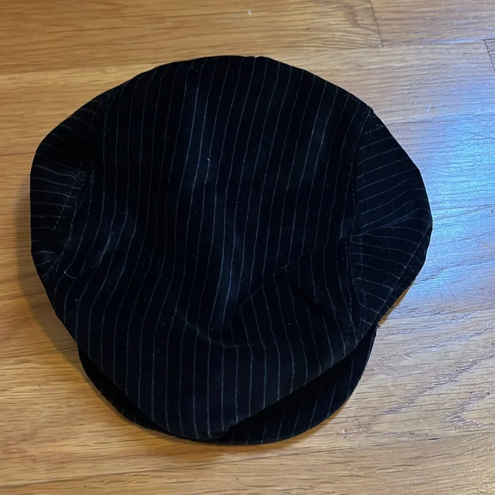 Black Pinstripe vest and hat set - Picture 6 of 8
